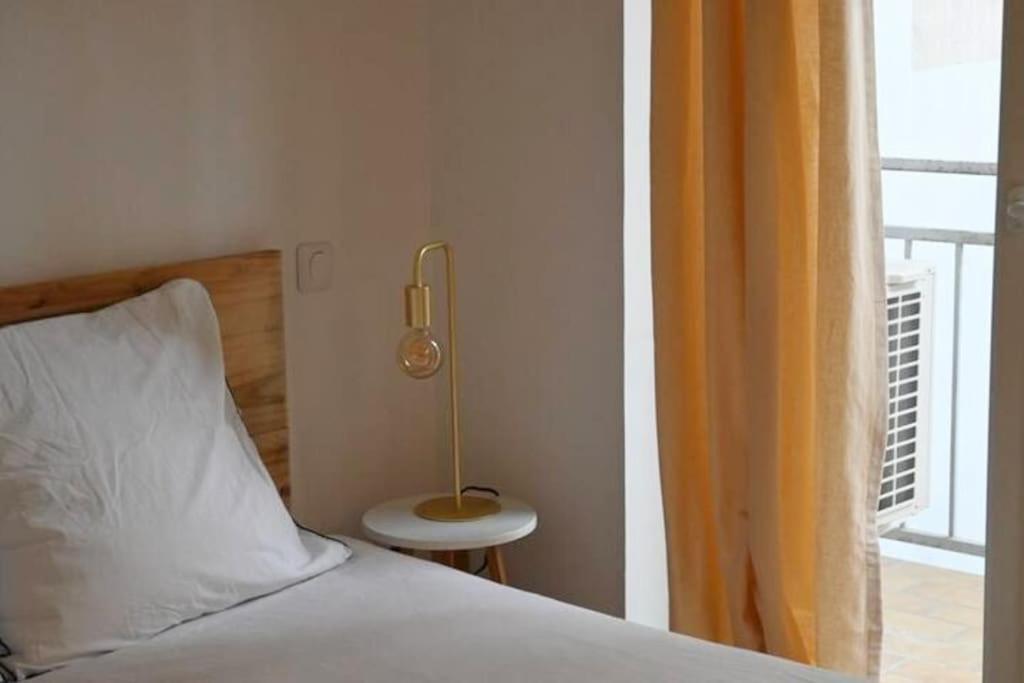 Chez Zize T2 Unique- Roucas-blanc Apartment Marseille